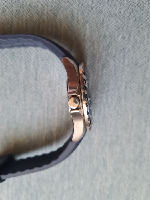 Ceas      CDM quartz