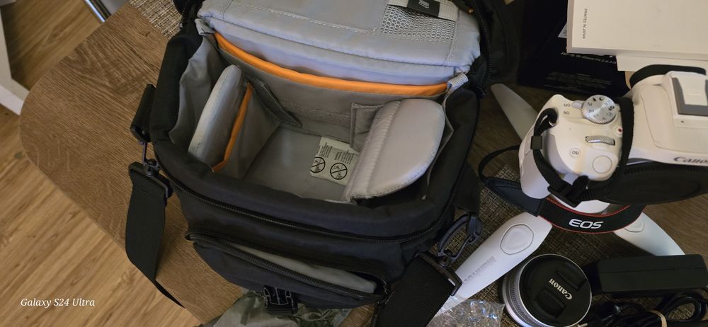 Canon EOS R50 White + 18-45mm + Гаранция + Пълен комплект аксесоари