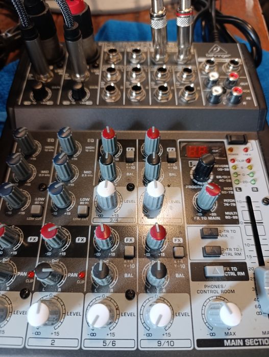 Vând Mixer audio
