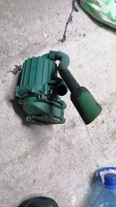 Продам Крышка клапана вольво фм9