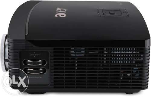 Videoproiector Acer P7203