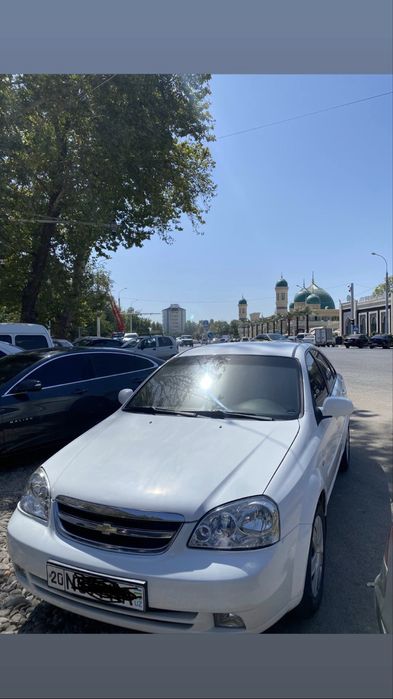 Variantga Lacetti sotiladi 1,8 motor