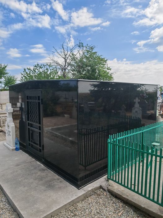 Cruci Marmura/Granit/Lucrari Funerare