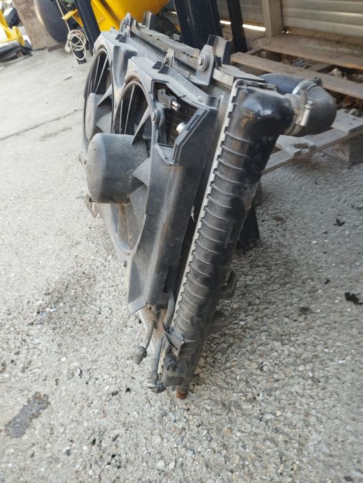 Радиатор за Мерцедес Е-класа w210,3.0 TD , automatik