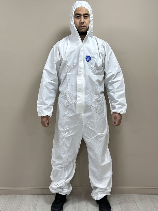 Защитный комбинезон