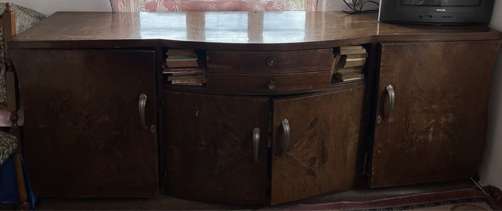 Corpuri de mobilier retro lemn masiv furniruit necesita reconditionare