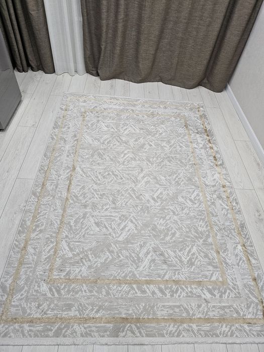 Продам палас (ковер)