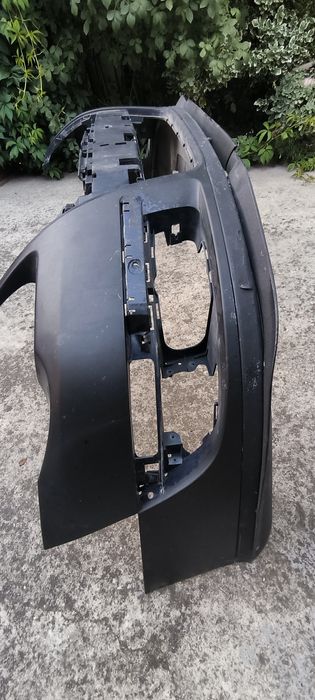 Предна броня Passat B6