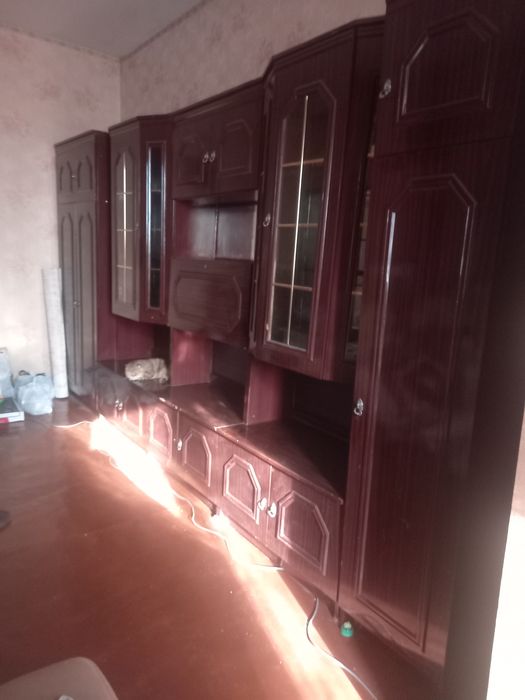 Продаётся стенка б/у