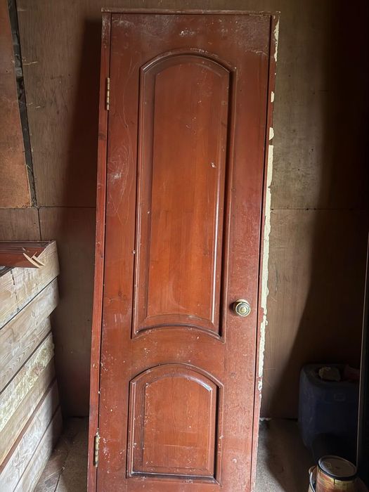Двери деревянные