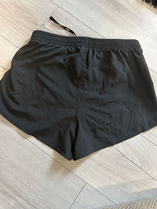Дамски къси шорти adidas