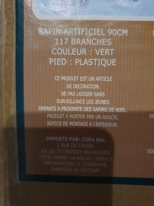 Brad artificial cu suport nou inaltime 90 cm in cutie ideal cadou