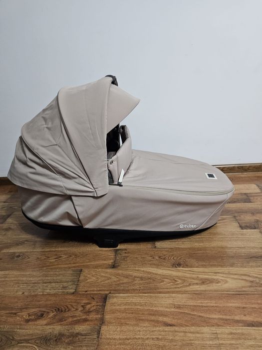 Vând landou Cybex Platinum Priam- Nou