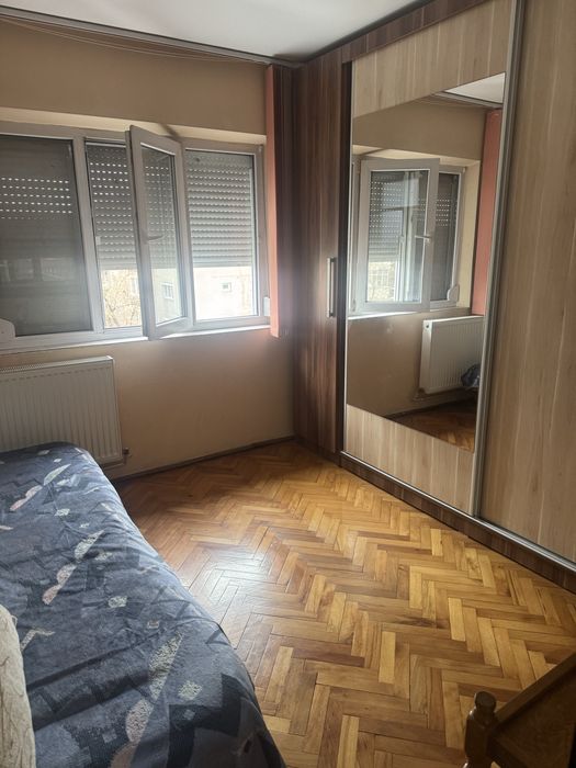 Apartament 2 camere etaj 3/4