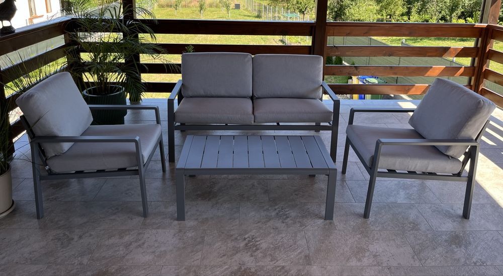 Vand Mobilier pentru terasa