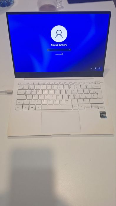 Laptop Samsung Book 2 PRO