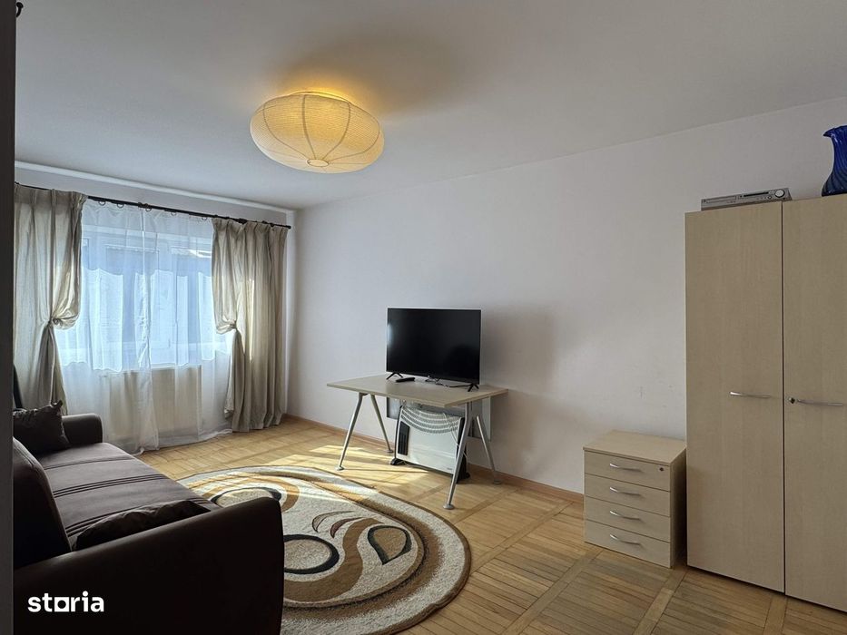 3 cam, decomandat, 60mp, et.4 cu acoperis,  mobilat+utilat, zona D-uri