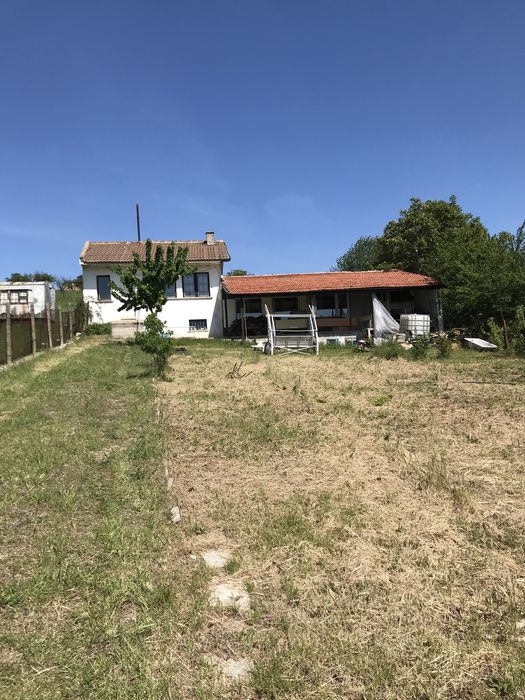 Продавам къща вила кошарица местност плазовец