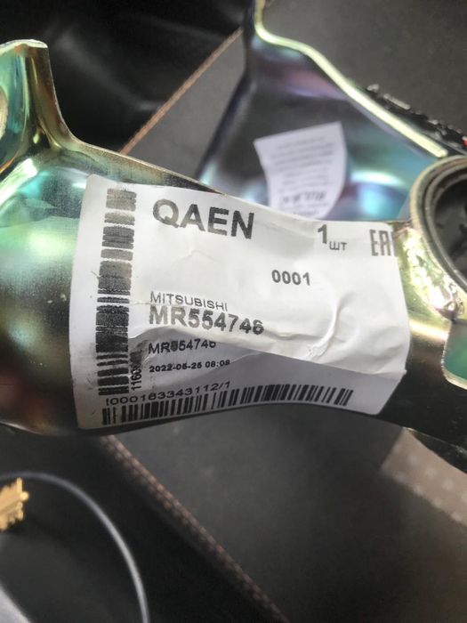 Подушка двигателя Мицубиси лансер9