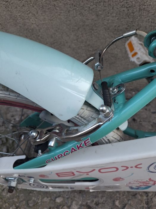 Продавам детско колело