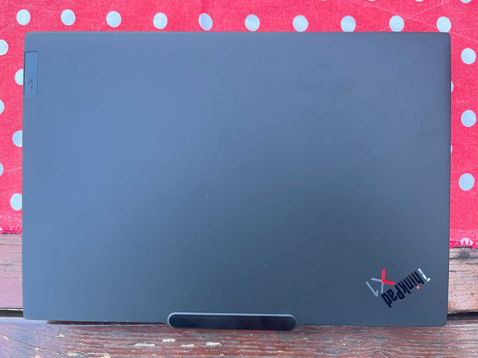 Laptop Lenovo ThinkPad X1 Carbon Gen 12 nou impecabil