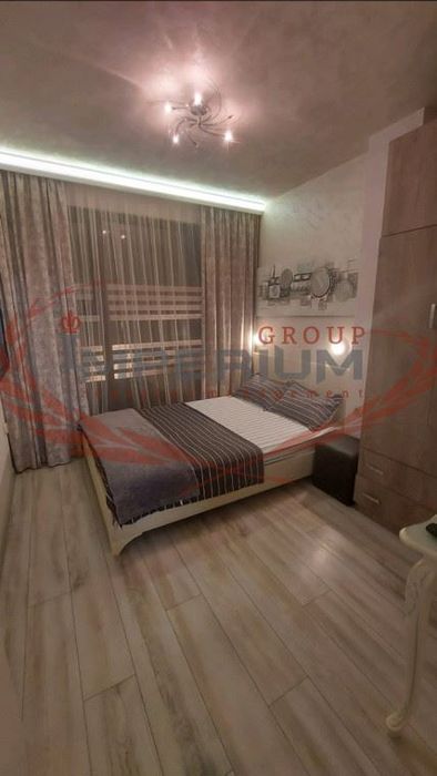 Дава се под наем Тристаен апартамент в Варна, Колхозен пазар - 80 кв.м за 765 € - Снимка #4