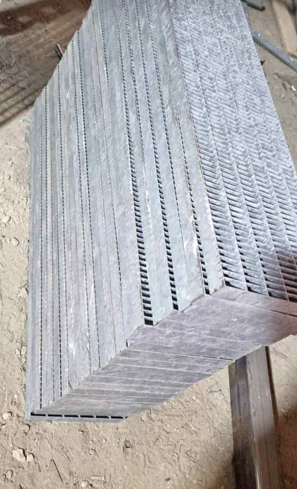 Grătare zincate la diferite dimensiuni