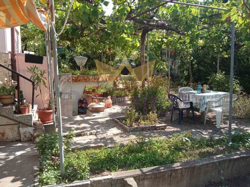 Къща в Добрич, област-к.к.Албена площ 80 цена 105000