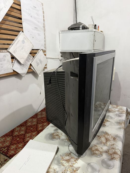 продам телевизор LG