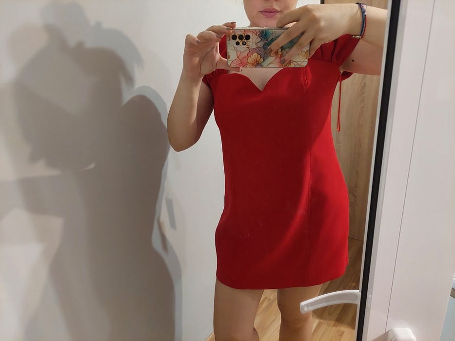 Продавам Нова рокля на Zara