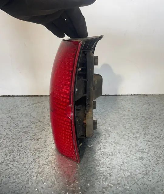 Lampa / Tripla stop dreapta pe aripa Volkswagen VW Lupo 2001