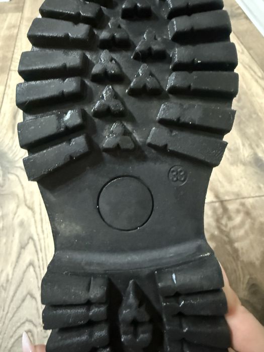 Ботинки осенние на девочку