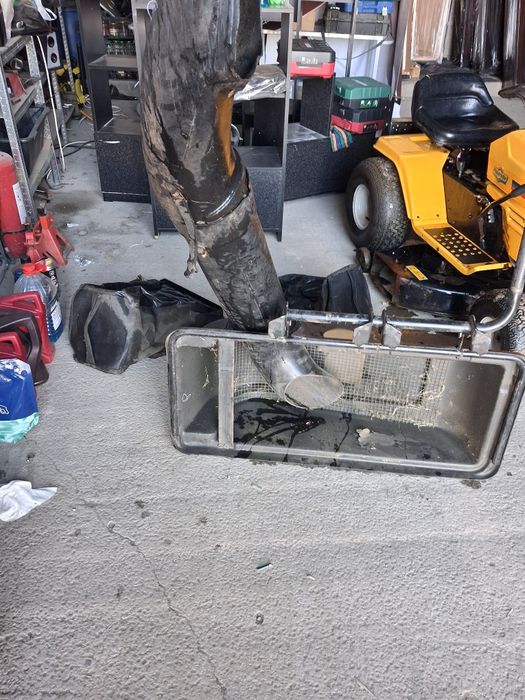 Продавам тракторна косачка косачка