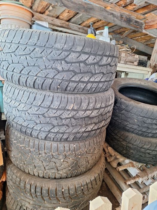 Продам АТ резину Maxxis