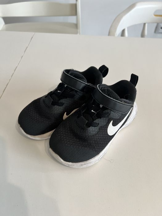 Pantofi sport Adidas 25