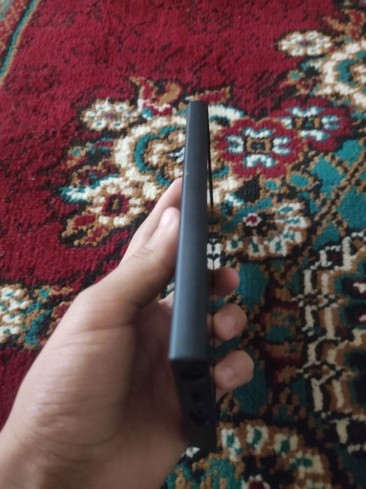 Samsung s 25 ultra bor Luks kopiya lekin 1 trabayt