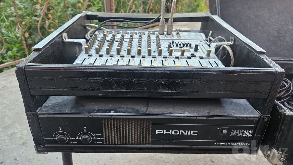 Челленжер 6 та колонка + Phonic MAX 2500 + Behringer микшер комплек