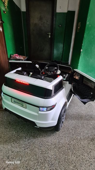 Детска електрическа кола Land Rover