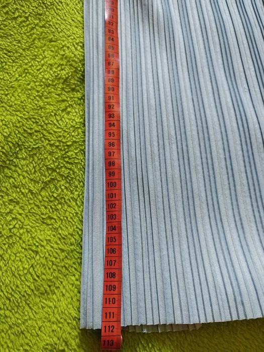 Pantaloni largi de la Vero Moda nou cu eticheta. Marimea M Talie 70 cm