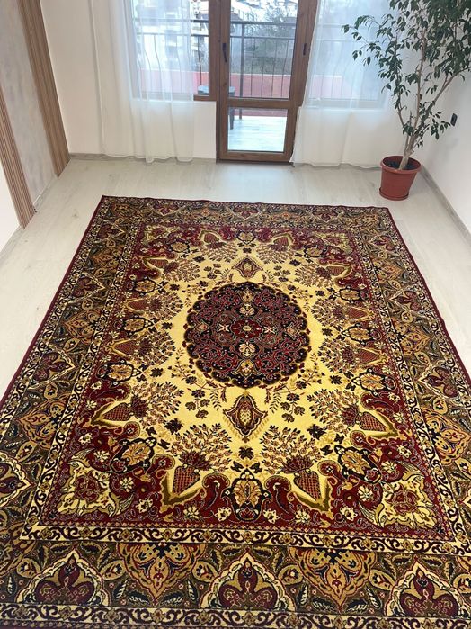 Персийски Килим - запазен