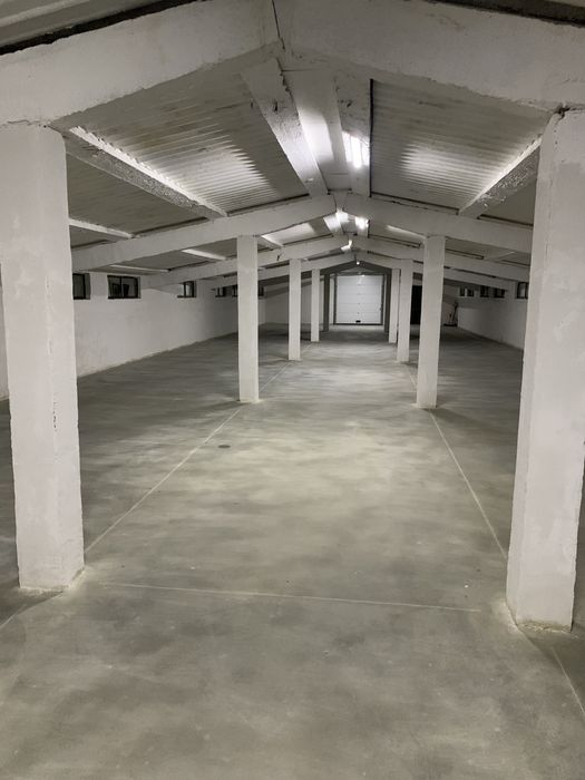 Garaj  hala de inchiriat