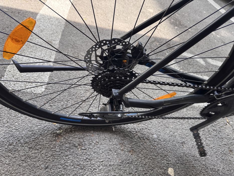 Bicicleta trekking de oras Cube SL Road Race 28