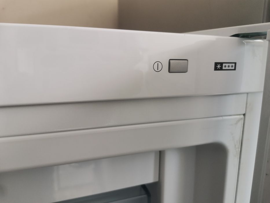 Вертикален фризер Construkta 200 L