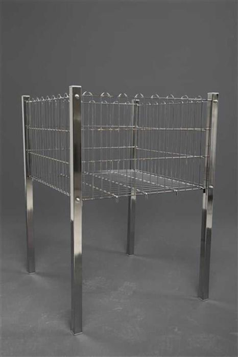 НОВО! Метален промо кош за магазини