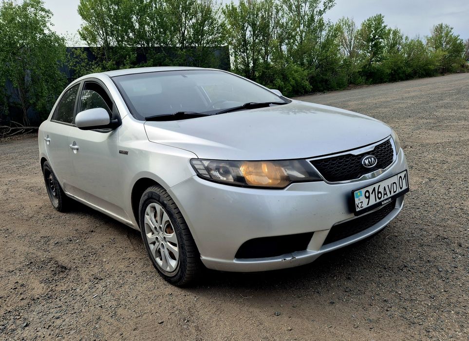 Киа серато 2013 год