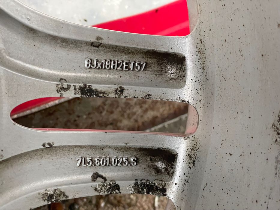 Зимни гуми за PORSCHE CAYENNE 235/60 R 18 107H  PORSCHE 18 Zoll Джанти