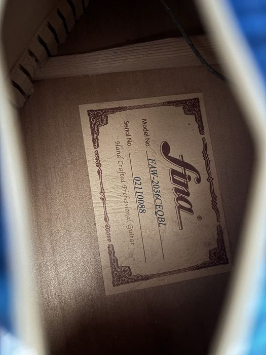 Продам гитару акустическую