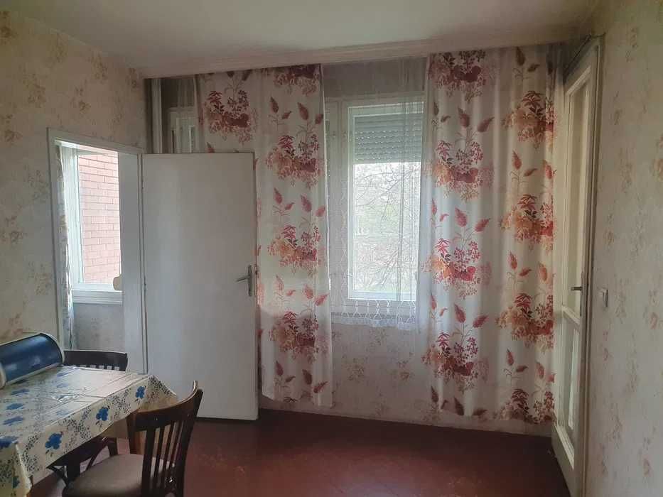 Продава се Четиристаен апартамент в Велико Търново, Център - 106 кв.м за 991 €/кв.м - Снимка #2