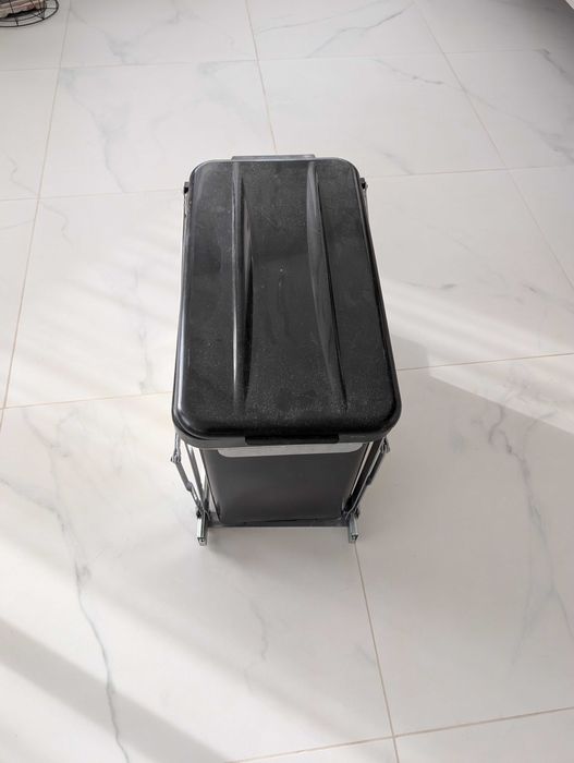 Кофа за вграждане Venus с издърпване – 3 x 8 л за разделно събиране