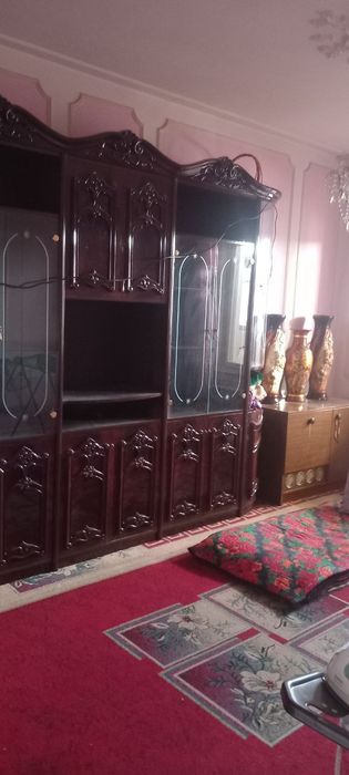 Продаю срочно 3.5.5 квартира массив Алгоритм 70 000 $ торг